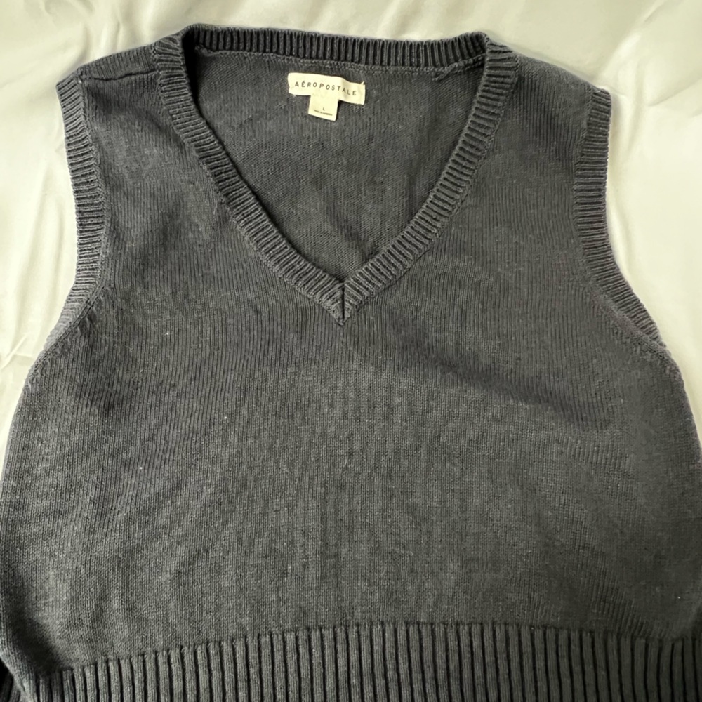 Aeropostale sweater vest